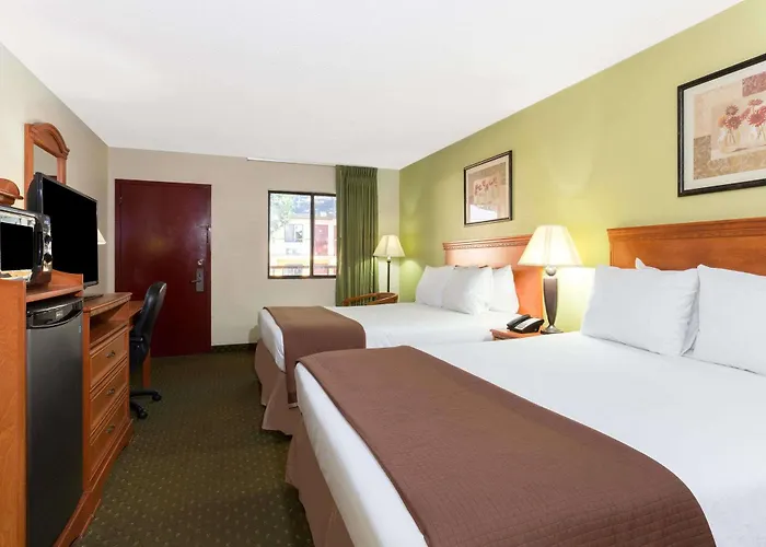 Howard Johnson By Wyndham 2* Tallahassee